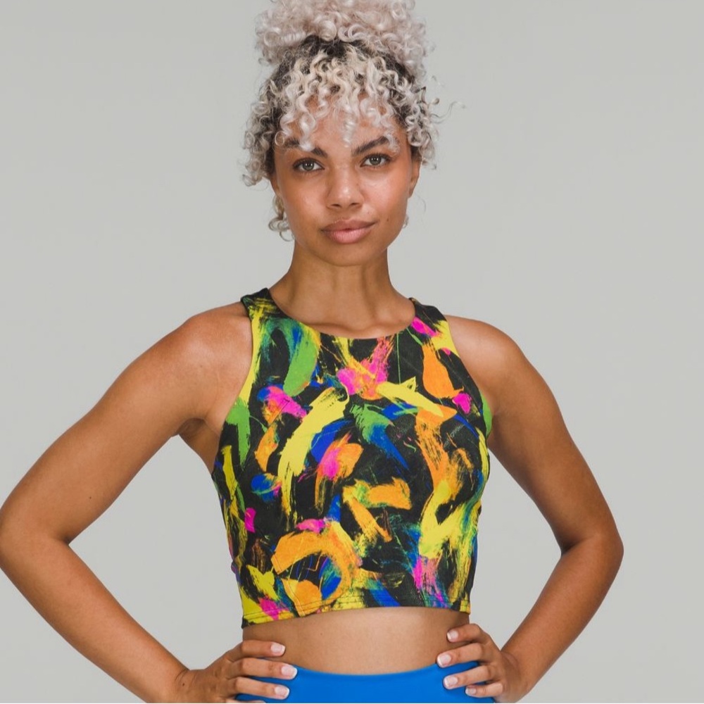 Lululemon Invigorate Training Tank Top
Undertone Black Multi! NWT